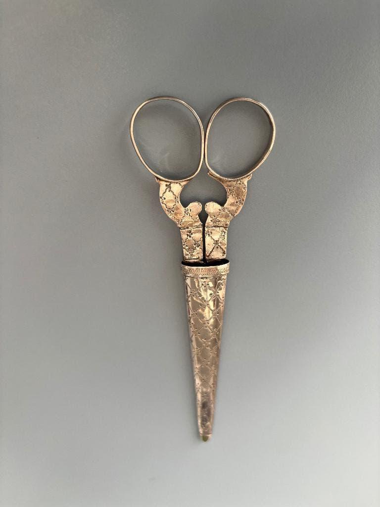 antiek zilveren schaar in schede, Ophalen of Verzenden, Zilver