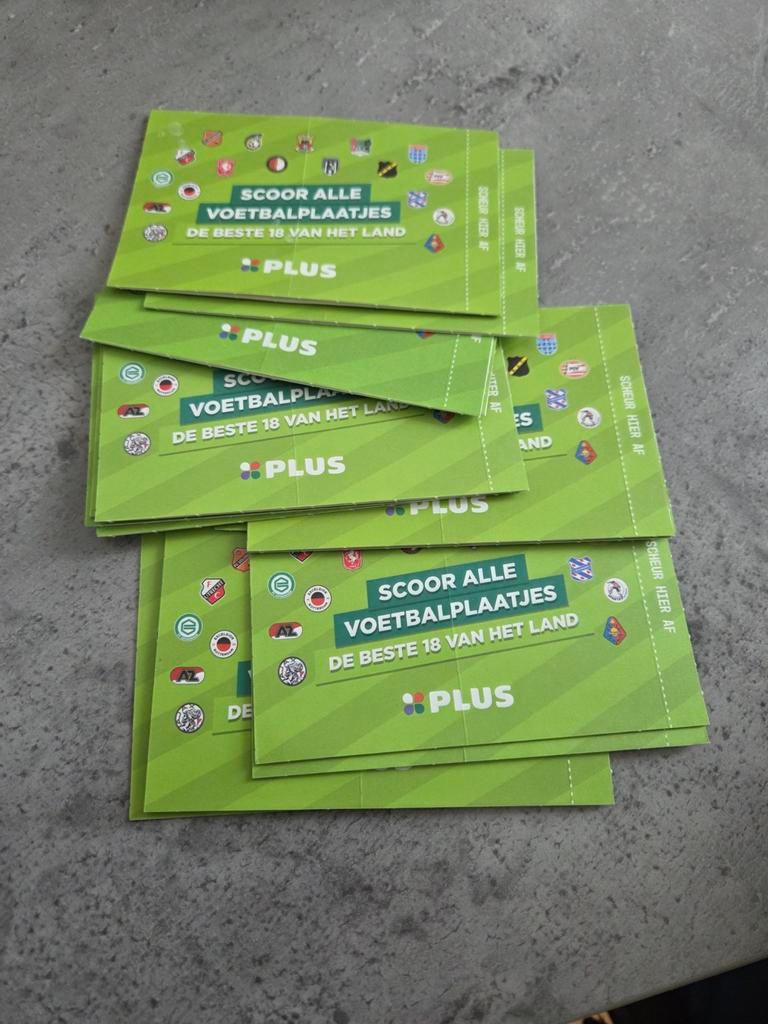 18 pakjes voetbalplaatjes plus, Verzamelen, Plus, Ophalen of Verzenden