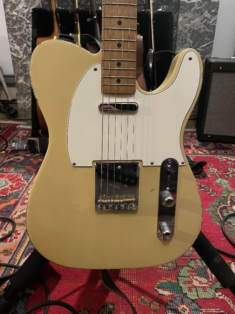 Vintera Roadworn tele met custom shop upgrades, Muziek en Instrumenten, Snaarinstrumenten | Gitaren | Elektrisch, Ophalen of Verzenden