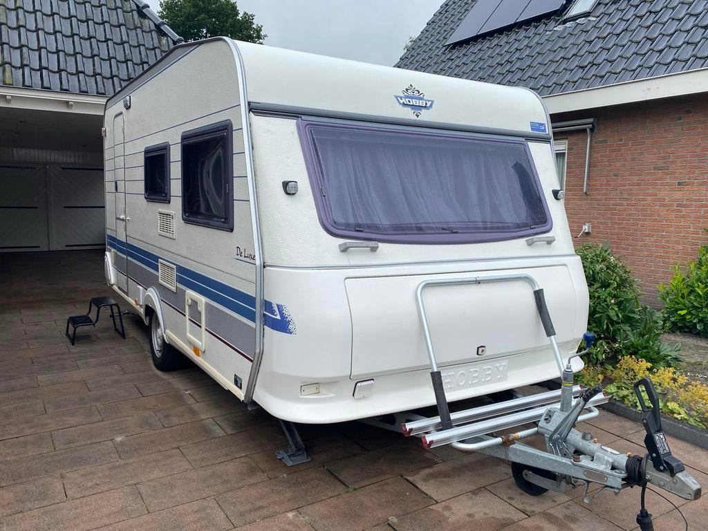 Hobby 440 de luxe bouwjaar 1998 met opblaasbare voortent, Caravans en Kamperen, Rondzit, Hobby, Omvormbare zithoek, Particulier
