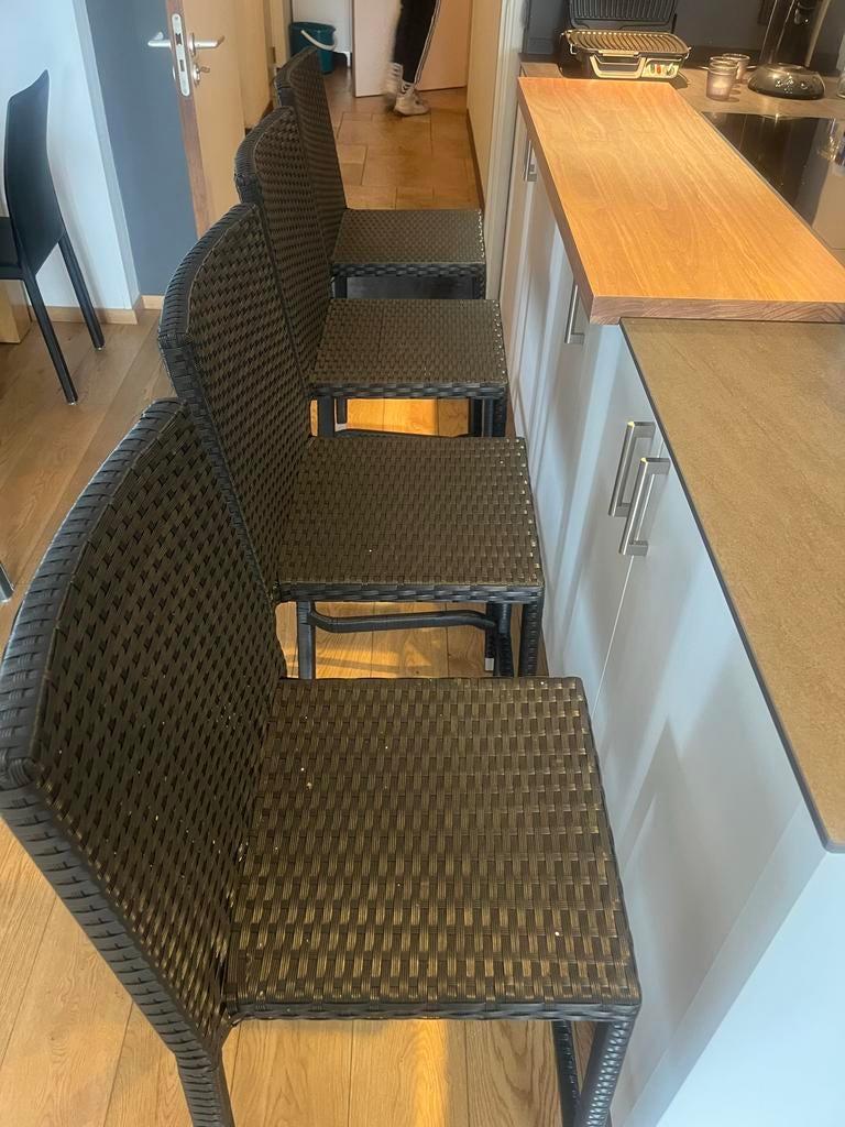 Set van 4 moderne bar krukken, Kunststof, Gebruikt, Met voetsteun, Ophalen of Verzenden