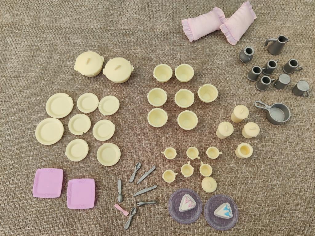 Barbie vintage speelgoed servies en accessoires, Kinderen en Baby's, Speelgoed | Overig, Ophalen of Verzenden