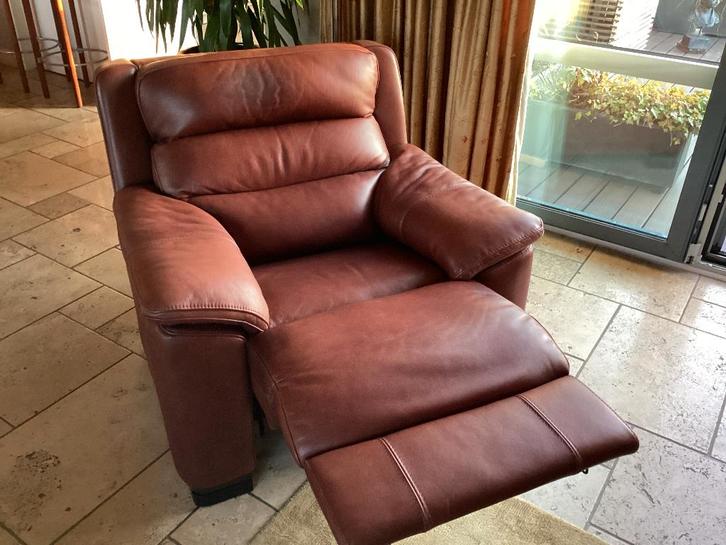 Relaxstoel, Huis en Inrichting, Fauteuils, Zo goed als nieuw, Leer, 75 tot 100 cm, Minder dan 75 cm, Ophalen