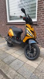 zeer mooie piaggio zip 2000 sp 70cc customize bouwjaar 2014, Fietsen en Brommers, Scooters | Piaggio, Maximaal 45 km/u, Ophalen of Verzenden