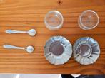 2 schattige advocaat glaasjes compleet met lepeltjes, Ophalen