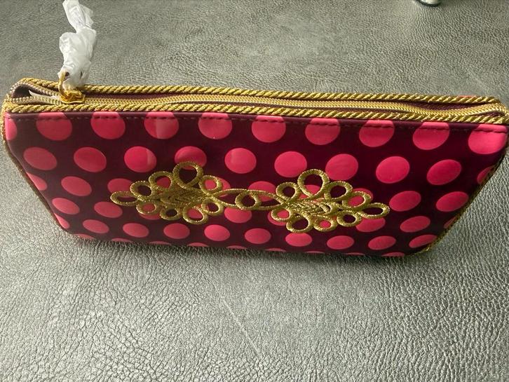 MAC Nutcracker make-up tasje, Sieraden, Tassen en Uiterlijk, Uiterlijk | Cosmetica en Make-up, Nieuw, Toebehoren, Gehele gezicht