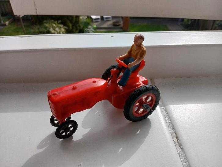 Farmall tractor van Jouef France 1/32 jaren '50, Hobby en Vrije tijd, Modelauto's | 1:32, Gebruikt, Tractor of Landbouw, Ophalen of Verzenden