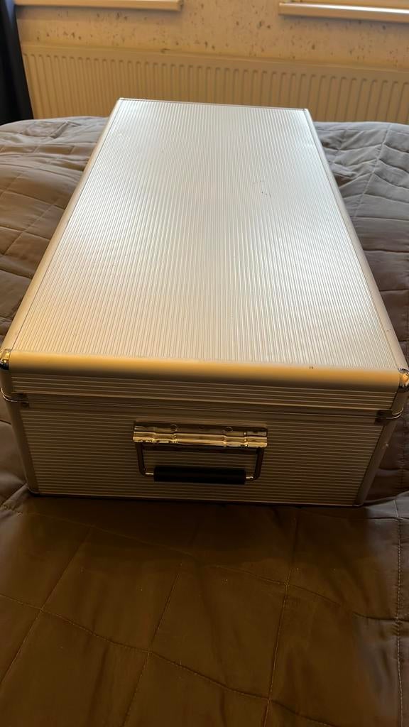 Metalen cd koffer, Ophalen, Zo goed als nieuw, Overige instrumenten