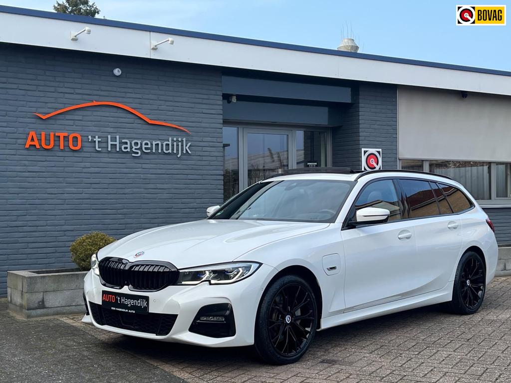 BMW 3-serie Touring 330e High Exe M-sport pano trekh laser, Auto's, BMW, 1998 cc, Achterwielaandrijving, Gebruikt, 4 cilinders