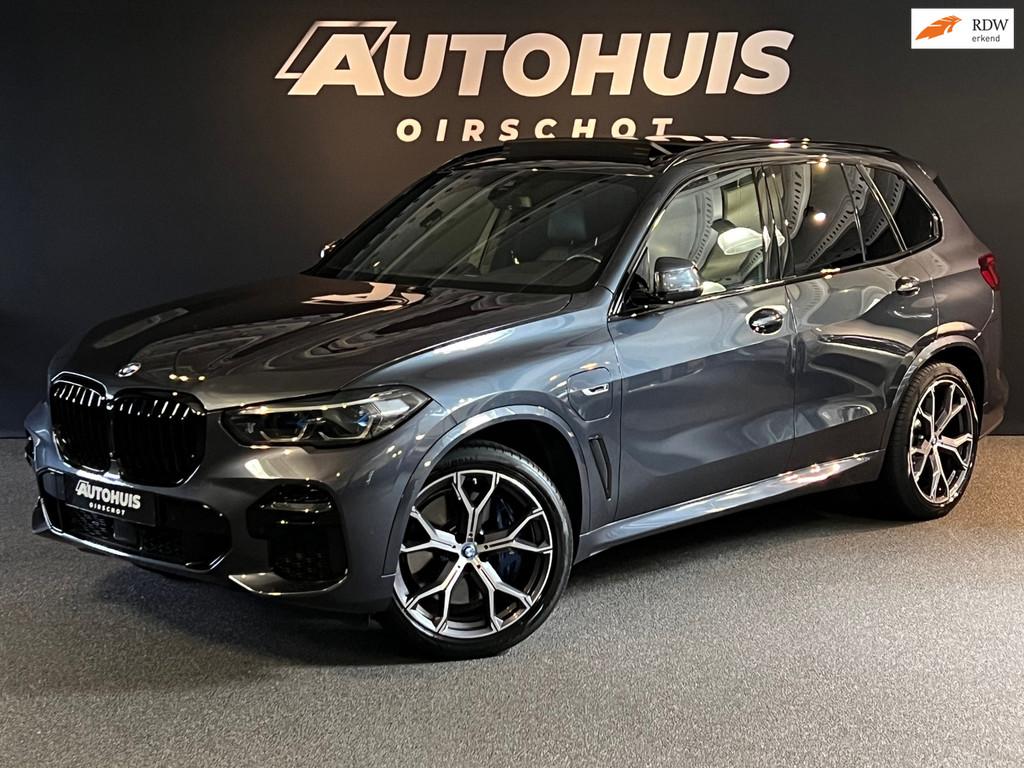 BMW X5 XDrive45e High Executive Edition M Pano/ 21"/ Carbon/, Auto's, BMW, Gebruikt, 394 pk, 21 kWh, Vierwielaandrijving
