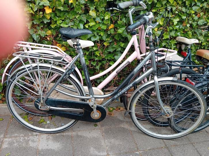 Gevraagd Oude fietsen Haal gratis op, Fietsen en Brommers, Fietsen | Dames | Damesfietsen, Gebruikt, Overige merken, Ophalen of Verzenden