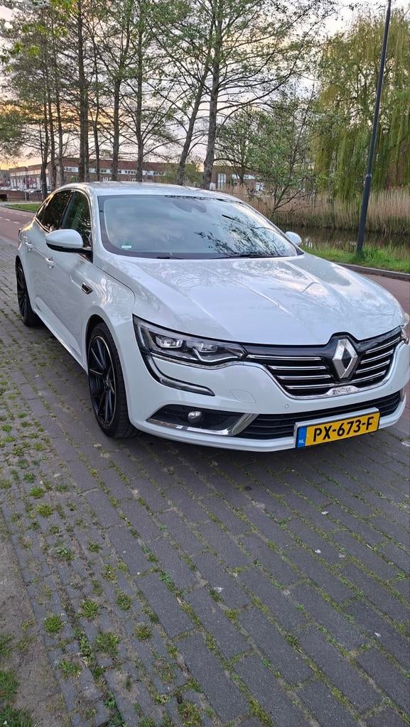 Renault Talisman initale Paris TCe 200pk EDC 2016 Wit, Auto's, Renault, 1618 cc, 4 cilinders, Wit, 75 €/maand