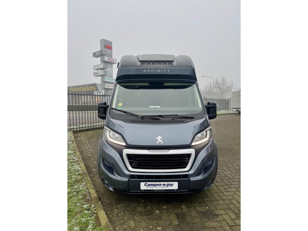 Affinity ONE, Caravans en Kamperen, Campers, Overige merken, Airbags, Buitenlamp, Treinzit