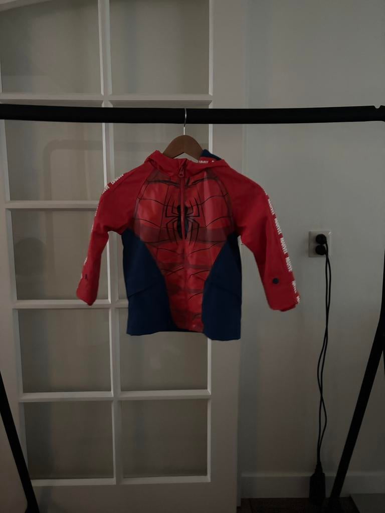 Mooie spiderman regenjas, Ophalen, Zo goed als nieuw, Jongen, Jas