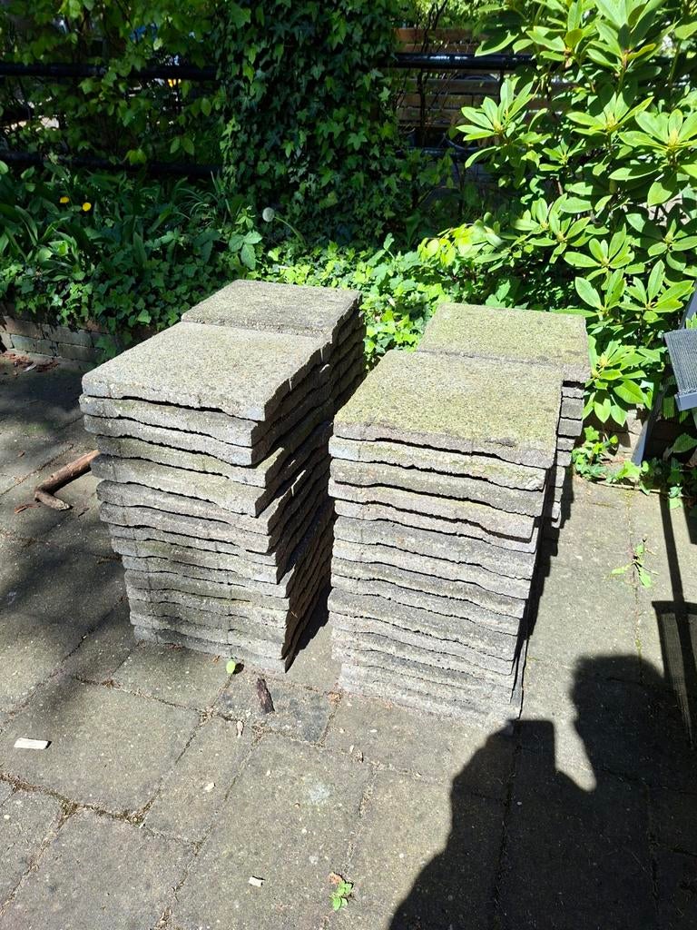 Gratis af te halen: 60 terrastegels 30x30cm, Tuin en Terras, Gebruikt, Beton, Terrastegels, 5 tot 10 m²