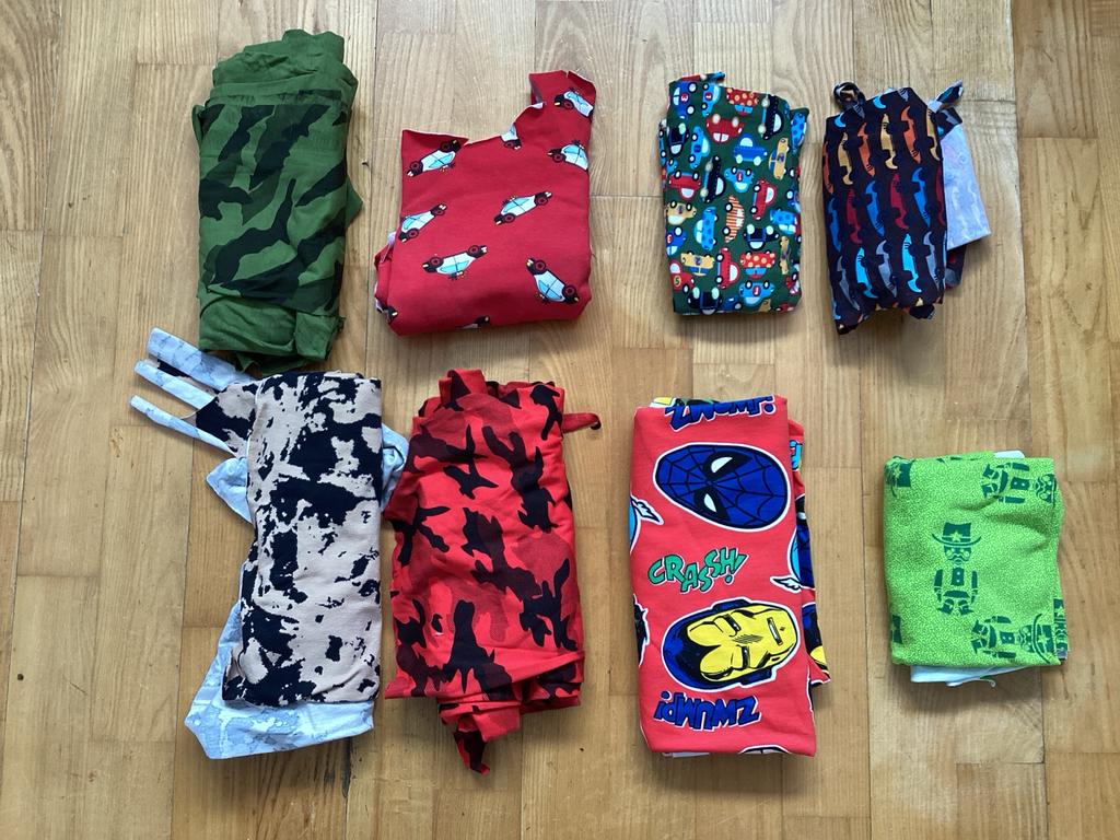 Restjes tricot stoffen met diverse prints, Hobby en Vrije tijd, Stoffen en Lappen, Ophalen, Overige materialen, Gebruikt, Overige kleuren
