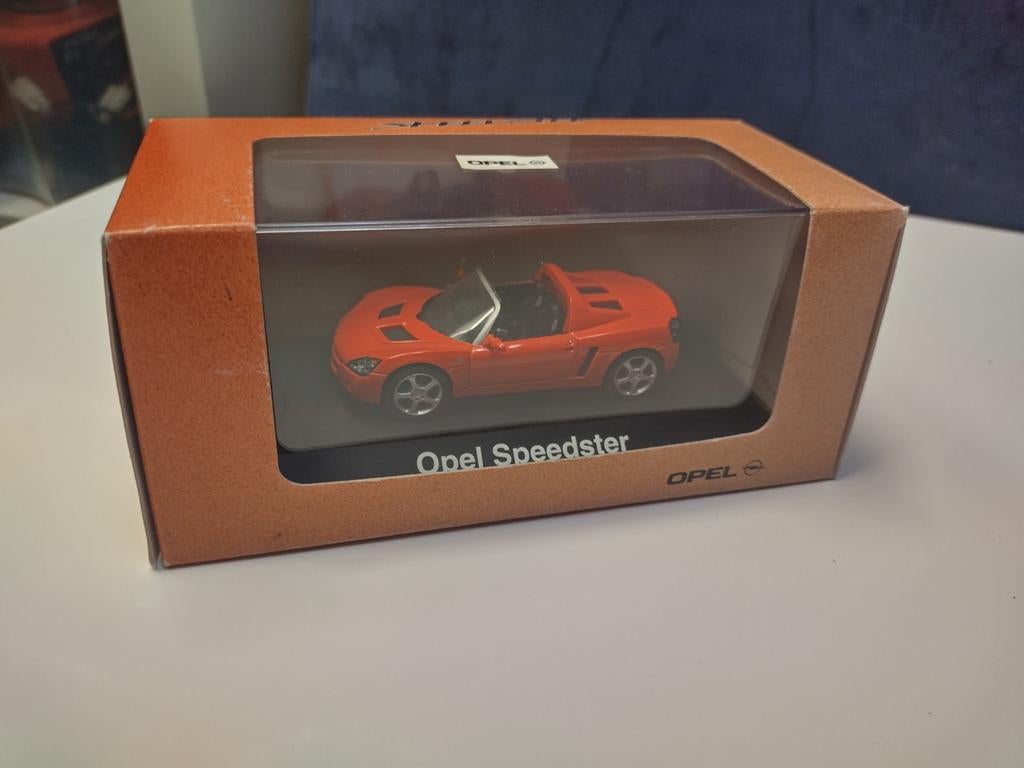Opel Speedster cabrio 1:43., Hobby en Vrije tijd, Modelauto's | 1:43, Ophalen of Verzenden, Zo goed als nieuw, Auto, Overige merken