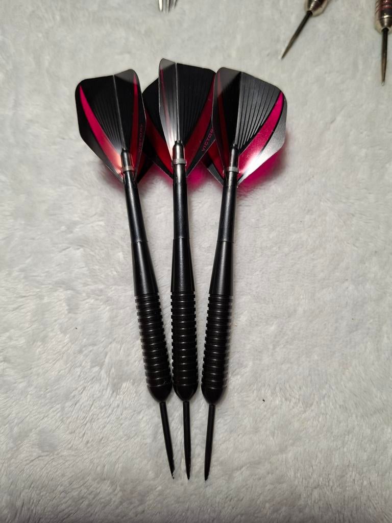 21 gram steel tip darts zo goed als nieuw, Ophalen of Verzenden, Zo goed als nieuw, Pijlen
