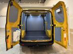 Ford Transit Custom 320 2.0 TDCI L2H1 Trend / Euro 6 / Airco, Auto's, Voorwielaandrijving, LED verlichting, Origineel Nederlands