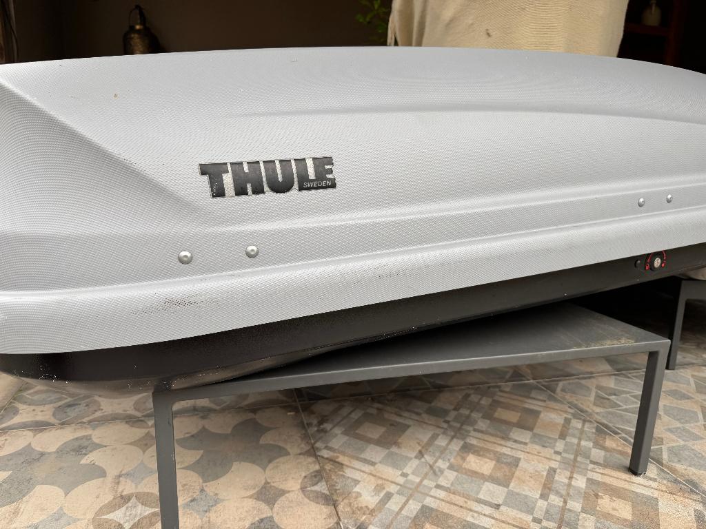 Dakkoffer thule pacific 780 nu op vakantie? Veel ruimte!, Ophalen, Zo goed als nieuw