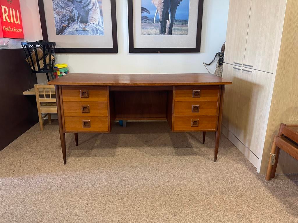 Vintage bureau met 2 blokken, Huis en Inrichting, Bureaus, Ophalen, O, O, O