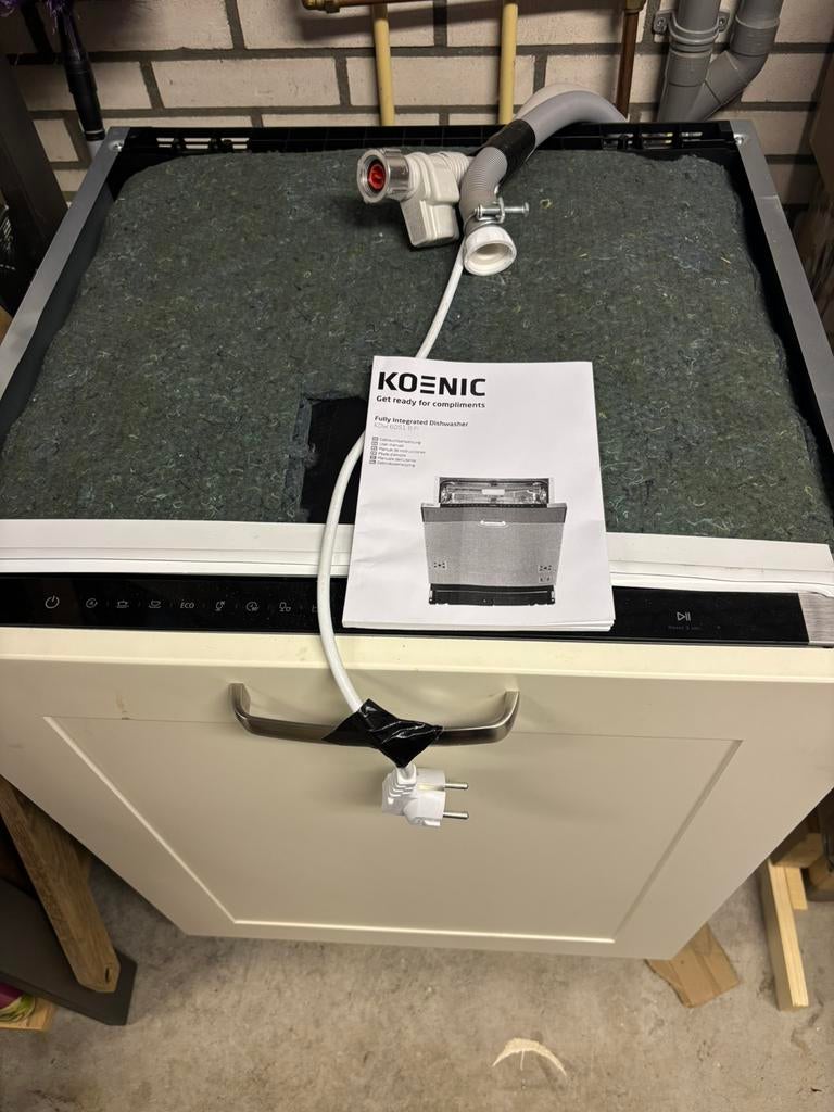 Met garantie! KOENIC KDW 6051 Inbouw vaatwasser, Ophalen, Zo goed als nieuw, Inbouw, Minder dan 85 cm