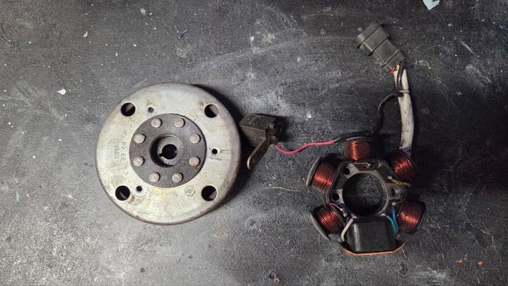 Originele Piaggio ontsteking Compleet., Fietsen en Brommers, Brommeronderdelen | Scooters, Zo goed als nieuw, Piaggio, Ophalen of Verzenden