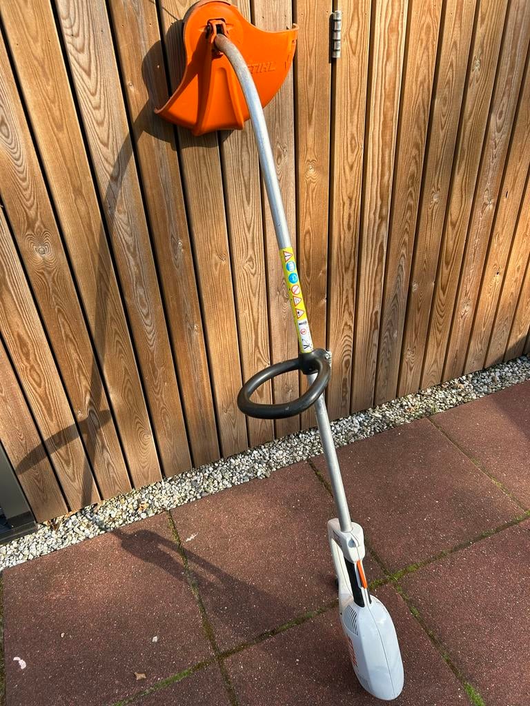 Stihl FSE 81 Elektrische Grastrimmer, Ophalen, Gebruikt, 30 tot 50 cm, Elektrisch