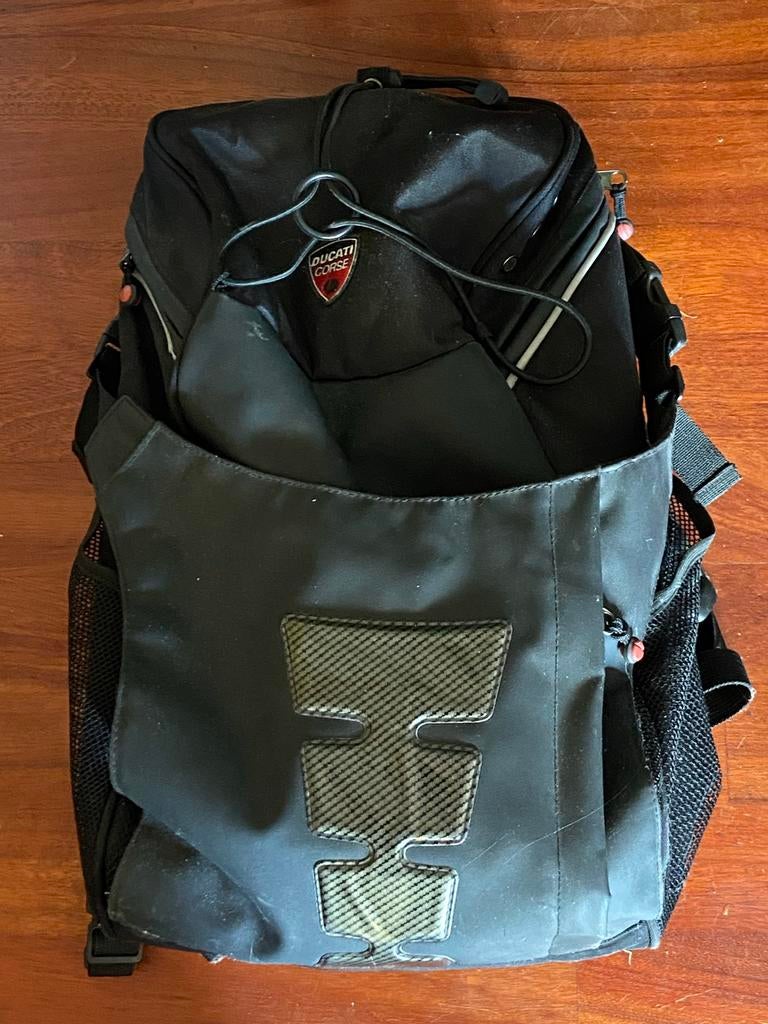 Stevige Ducati rugzak - Ideaal voor motorrijders, Gebruikt, 25 tot 40 cm, Ophalen of Verzenden, Overige merken