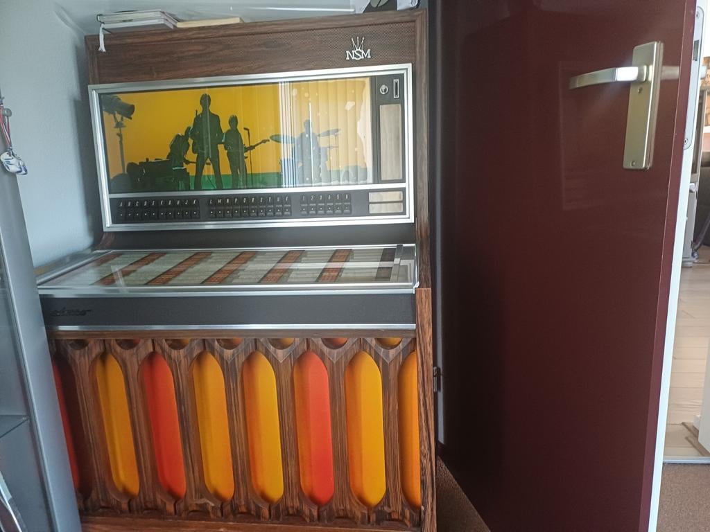 NSM Juxe box, Gebruikt, 1970 tot heden, Ophalen, Met singles