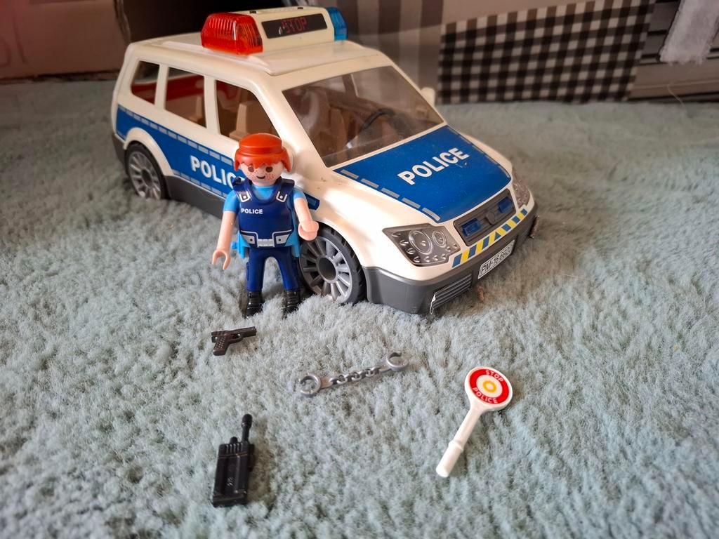Playmobil politieauto met agent, Ophalen of Verzenden, Gebruikt