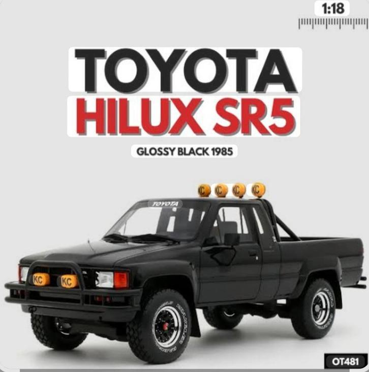 1:18 Toyota Hilux SR5 uit 1985 Glanzend zwart Ottomobile, Hobby en Vrije tijd, Modelauto's | 1:18, Nieuw, Auto, OttOMobile, Ophalen of Verzenden