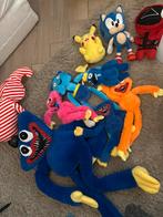 Diverse knuffels: Huggy Wuggy, Sonic, Pikachu, Squid Game, Kinderen en Baby's, Speelgoed | Knuffels en Pluche, Ophalen of Verzenden