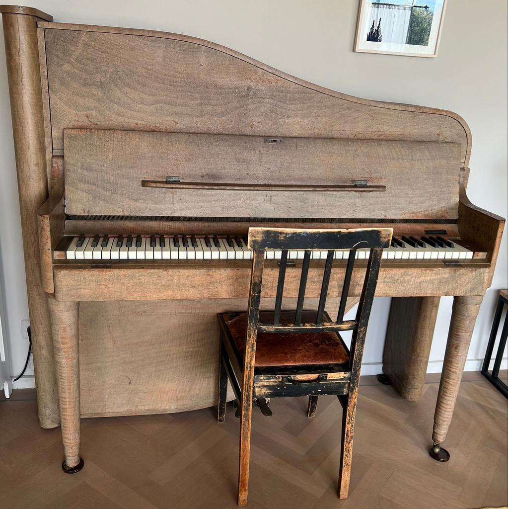 Rippen staande vleugel met Beethoven stoel, Muziek en Instrumenten, Piano's, Ophalen, Gebruikt, Bruin, Vleugel