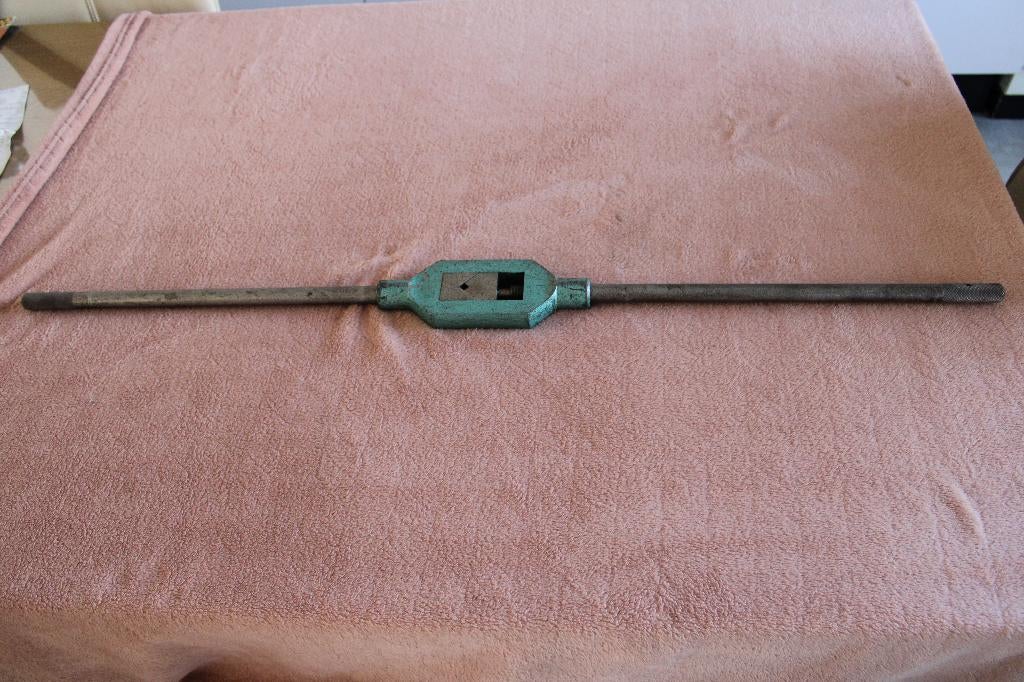 Stevig en degelijk wringijzer no 6. voor grotere tappen., Doe-het-zelf en Verbouw, Gereedschap | Handgereedschap, Ophalen of Verzenden