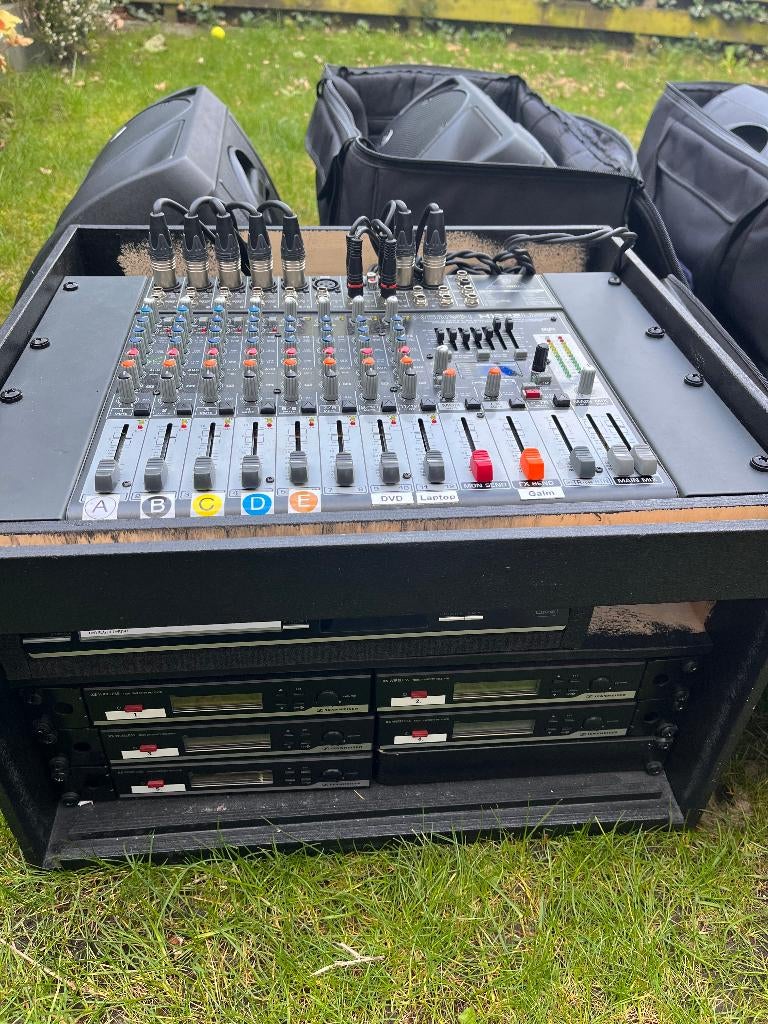 Complete Professionele Geluidsset + Beamer, Ophalen, Zo goed als nieuw, 1000 watt of meer, P.A.