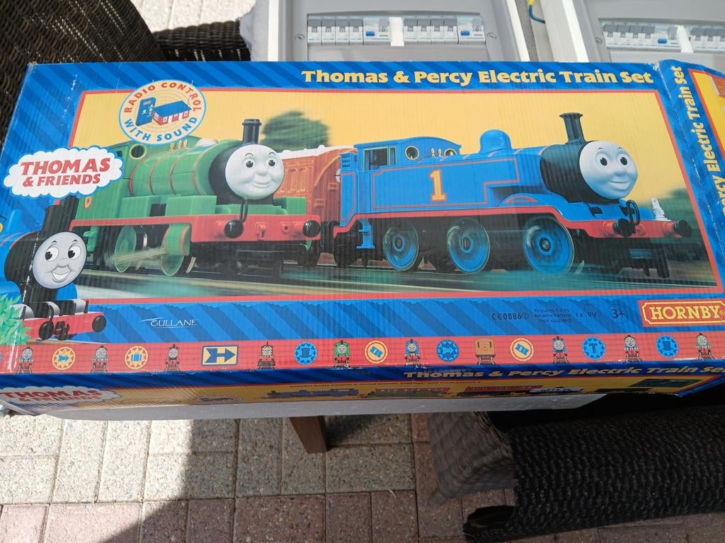 Thomas & Percy Elektrische Treinset met Afstandsbediening, Ophalen of Verzenden, Zo goed als nieuw, Afstandsbediening