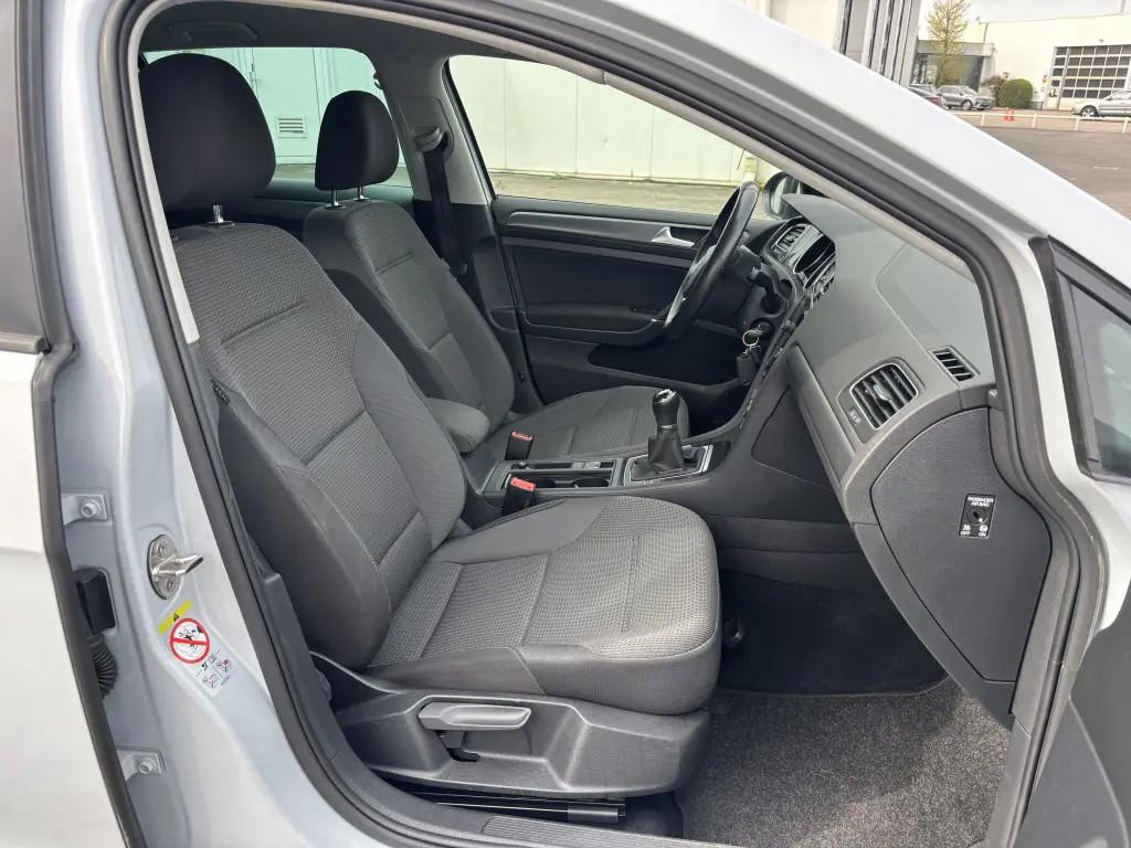 Volkswagen Golf 1.0 TSI Comfortline Navi Blueto € 13.440,0, Stof, Wit, Origineel Nederlands, Bedrijf