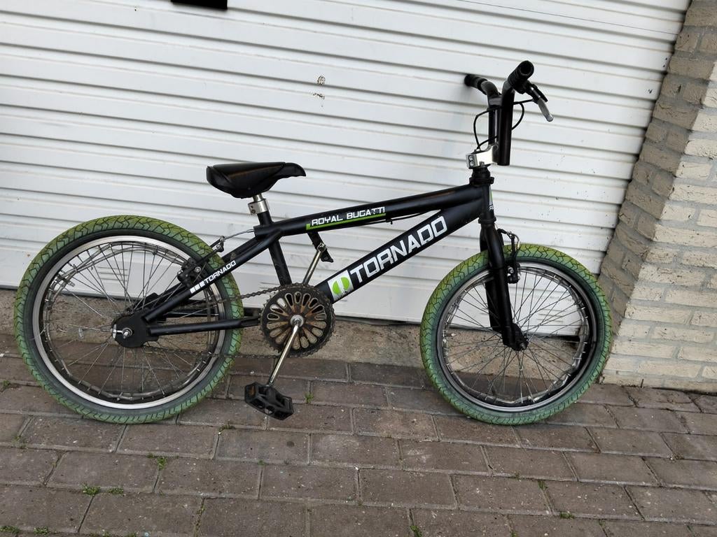 Tornado BMX met groene banden 20 inch, Fietsen en Brommers, Fietsen | Crossfietsen en BMX, Ophalen, Gebruikt, Staal