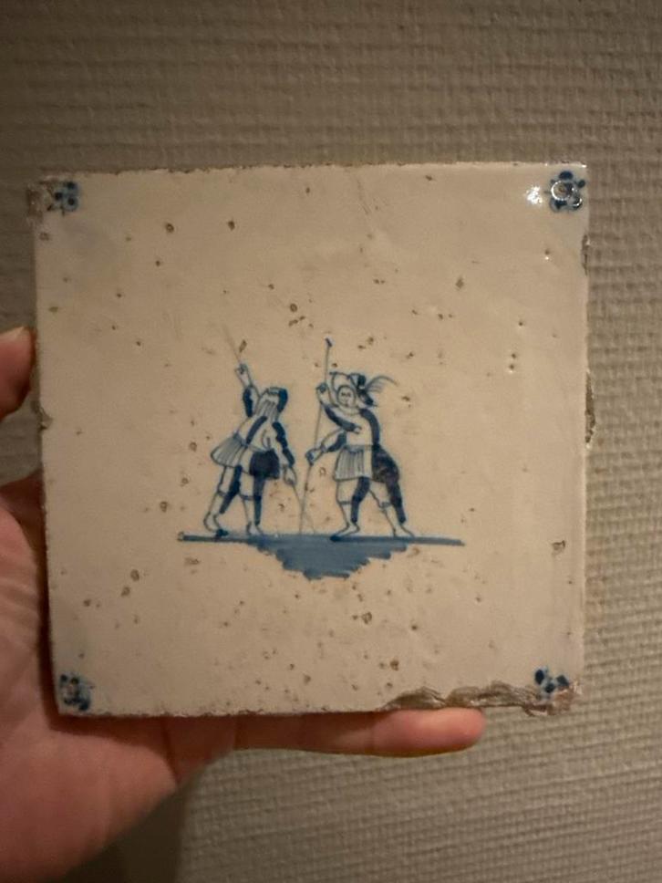 Antieke Delfts Blauw Tegel kinderen die polstok hoogspringen, Antiek en Kunst, Antiek | Wandborden en Tegels, Ophalen of Verzenden