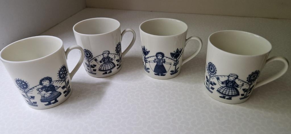 4 vintage kopjes Weiden Bavaria, Ophalen of Verzenden, Zo goed als nieuw, Porselein, Kop en/of schotel