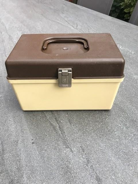 vintage naaidoos - beige met bruin deksel jaren'60/15x25x15, Verzamelen, Ophalen of Verzenden, Huis en Inrichting