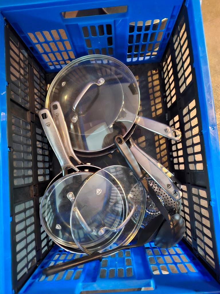 Pannenset met deksels en keukengerei, Gebruikt, Verzenden, Pannenset, Rvs