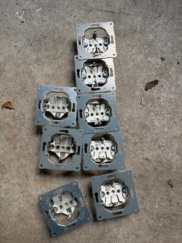 Peha 6511 stopcontacten, Ophalen, Gebruikt, Stopcontact