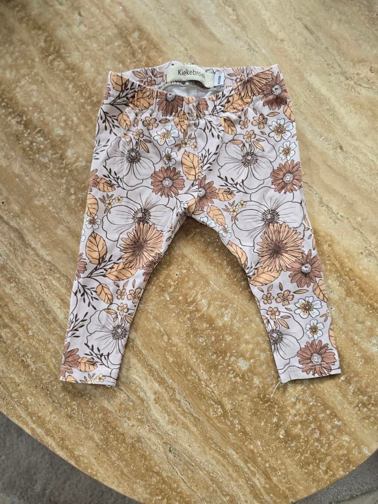 Leggings maat 50/56 - 2x, Kinderen en Baby's, Babykleding | Maat 50, Ophalen of Verzenden, Zo goed als nieuw, Meisje, Broekje