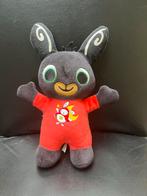 Bing Konijn Knuffel - Zwart met Rood Shirt, Ophalen of Verzenden, Gebruikt, Konijn