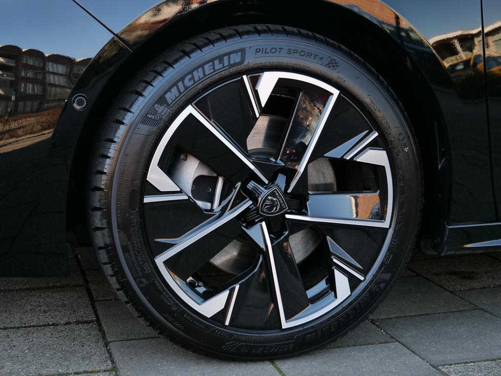 Peugeot 508 SW 1.6 Hybrid 180 e-EAT Allure 180 Pk Automaat N, Gebruikt, Zwart, 4 cilinders, 179 pk