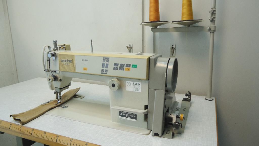 Industrie Naaimachine Brother Exdra E-20 Vol Automaat, Hobby en Vrije tijd, Naaimachines en Toebehoren, Gebruikt, Ophalen of Verzenden