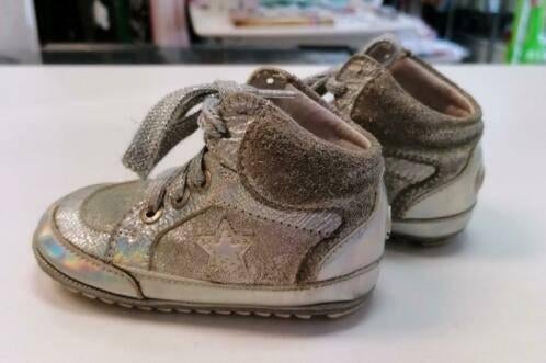 Shoesme zilver + parelmoer halfhoge sneakers mt 20 nr 36188, Kinderen en Baby's, Babykleding | Schoentjes en Sokjes, Schoentjes