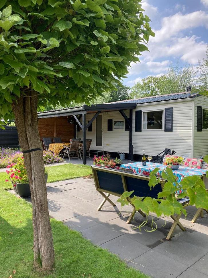 Te Koop Chalet aan het water Wanneperveen Giethoorn, Caravans en Kamperen, Stacaravans, tot en met 3, Ophalen